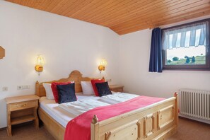 WiFi, bed sheets - Room 'Doppelzimmer Standard 23' with Mountain View and Wi-Fi (Wieden)