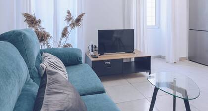 Stylish One-Bedroom Apartment in Prime Central Location