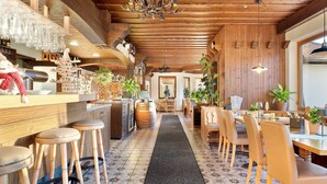 Bar (in der Unterkunft)