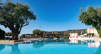 Aura Club Porto Rhoca