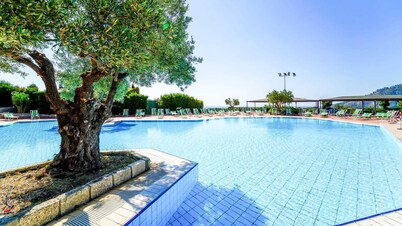 Aura Club Porto Rhoca