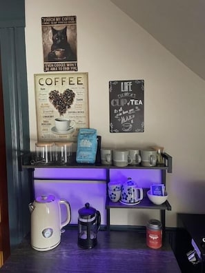 Kolmen hengen deluxe-huone, merinäköala | Sisätilat