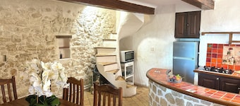 Charmante maison de village à proximité d'Aix-en-Provence