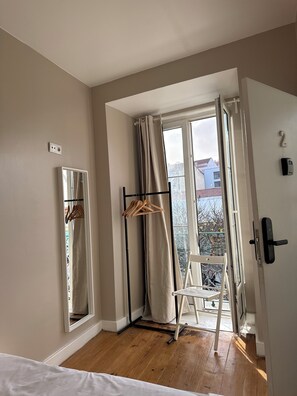 Basic Double Room | Free WiFi - BANG BANG (Lisbon)