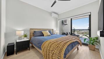 Apartment, City View | Blackout curtains, iron/ironing board, free WiFi