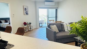 Apartment, City View | Living area