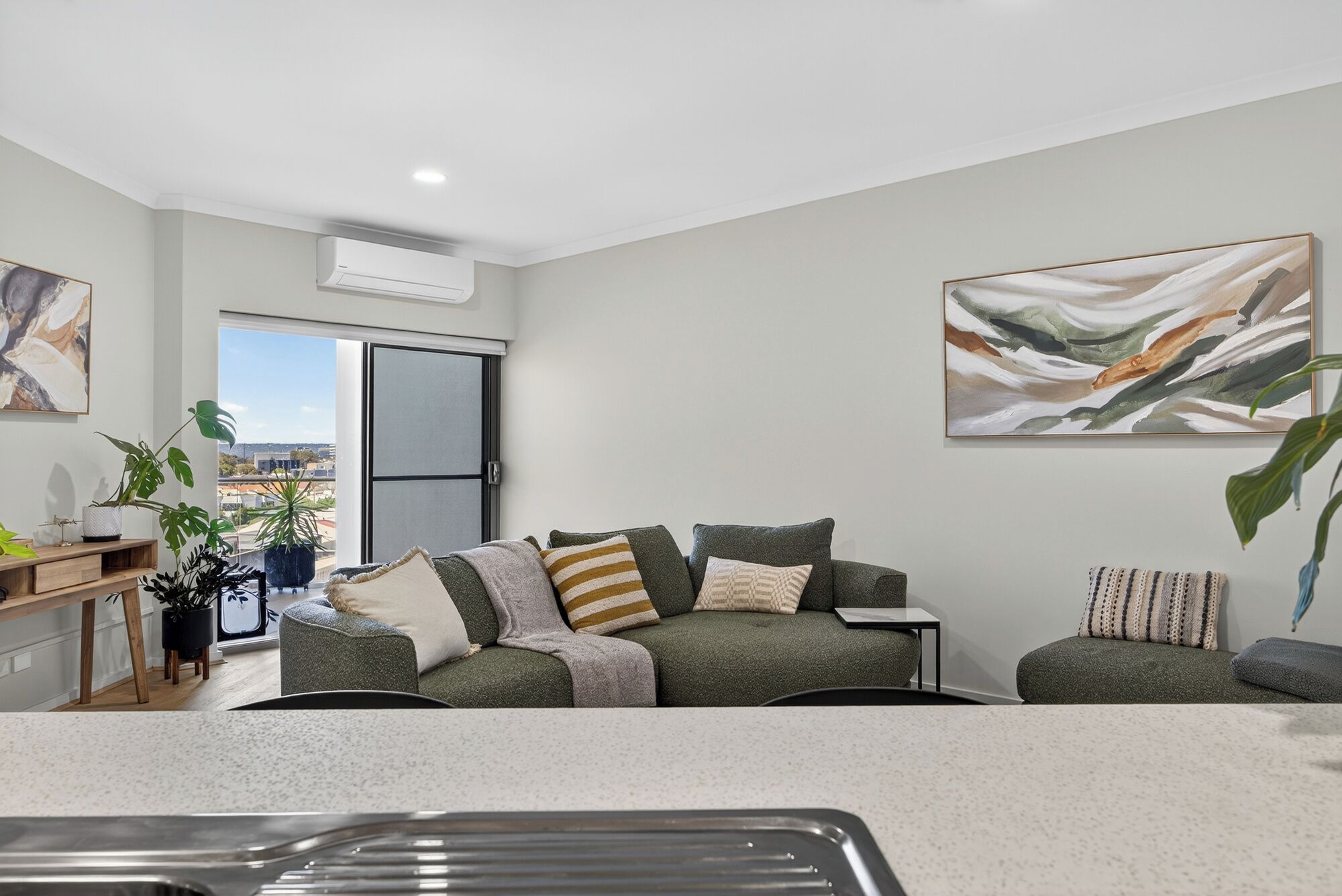 Apartment, City View | Living area