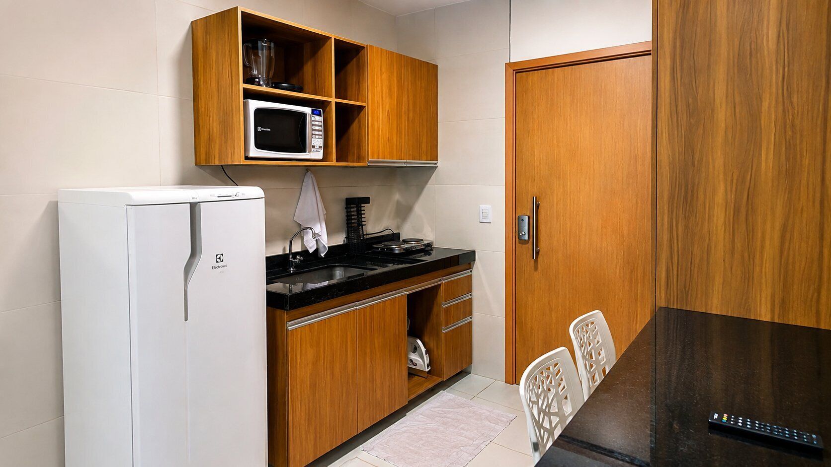 Apartamento | Cozinha privada | Máquina de café expresso, cafeteira/chaleira, geladeira, micro-ondas