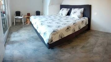 4 habitaciones, cuna de viaje, wifi gratis y ropa de cama