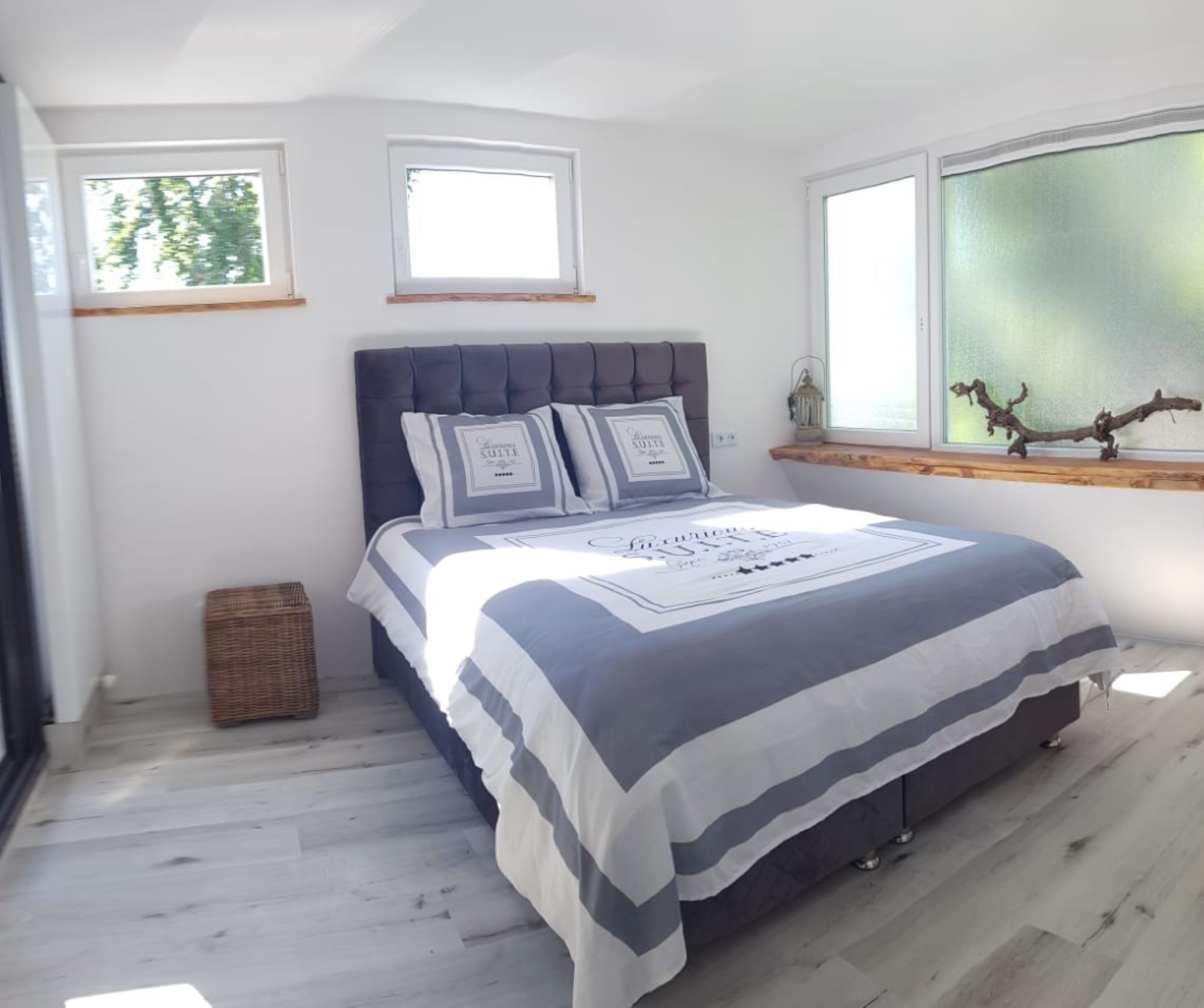 4 Schlafzimmer, Reisekinderbett, kostenloses WLAN, Bettwäsche