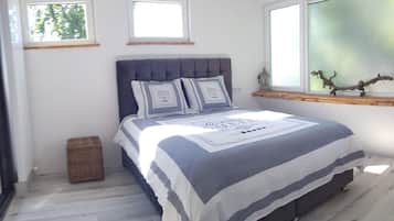 4 habitaciones, cuna de viaje, wifi gratis y ropa de cama