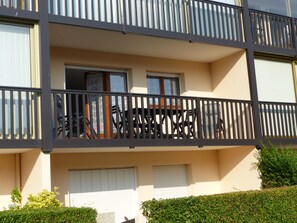 Exterior detail - Apartment 100m from the beach, large loggia (Villers-sur-Mer)