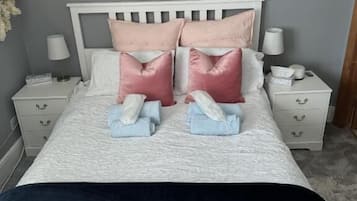 Chambre Deluxe double, non-fumeur, vue sur le jardin | Coffre-fort, accès au Wi-Fi (inclus)