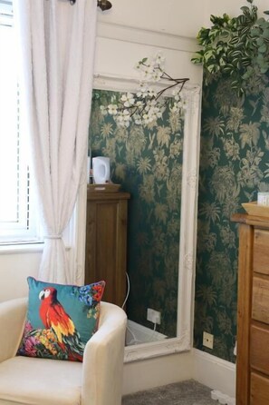 Luxury Double Room, Non Smoking, Garden View | Interior