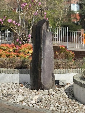 Deluxe Double Room, Non Smoking, Garden View | Property grounds - West Ave Exeter (Exeter)