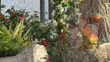 Chambre supérieure double, non-fumeur, vue sur le jardin | Détail de l’extérieur