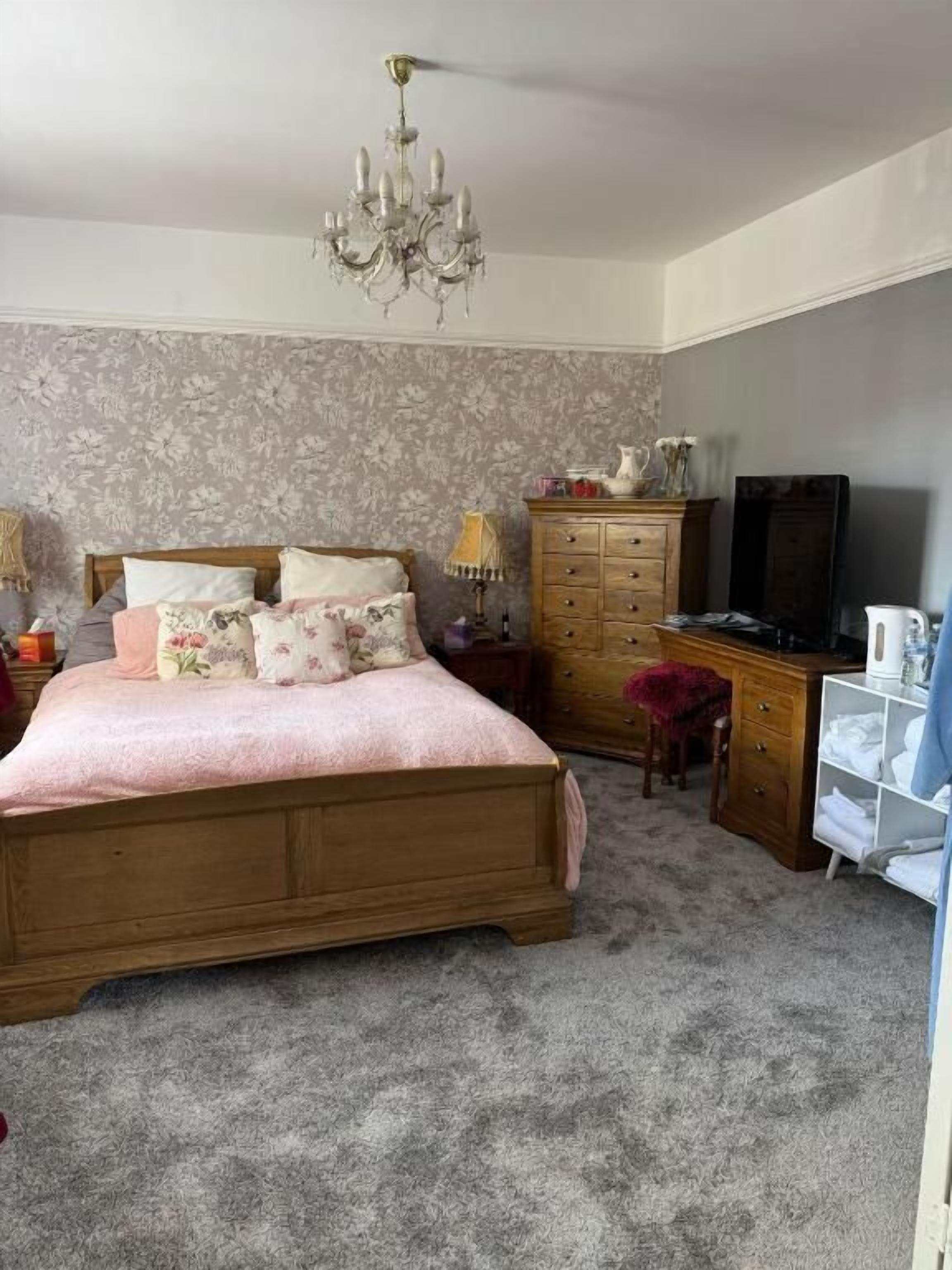 Superior Double Room, Non Smoking, Garden View | In-room safe, free WiFi