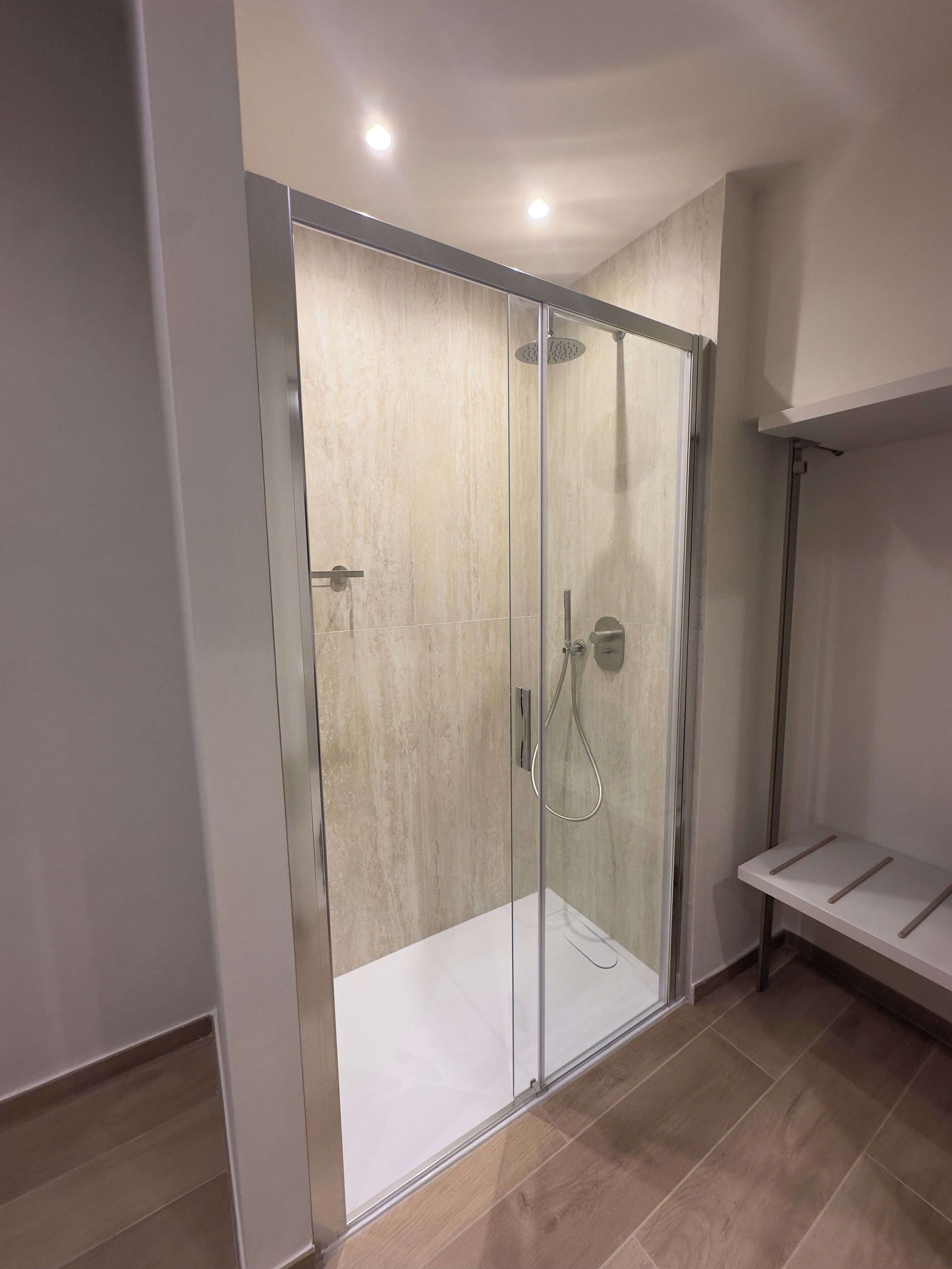 奢華套房, 行政樓層 | 浴室 | 淋浴設備、吹風機、毛巾、肥皂