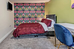 House, 6 Bedrooms | Bed sheets - The Gathering House (Buxton)