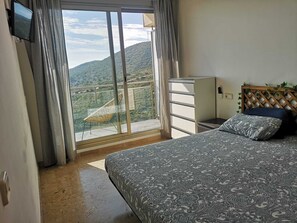 Iron/ironing board, WiFi, bed sheets - La Casa del Mirlo Azul - Peñíscola (VC)