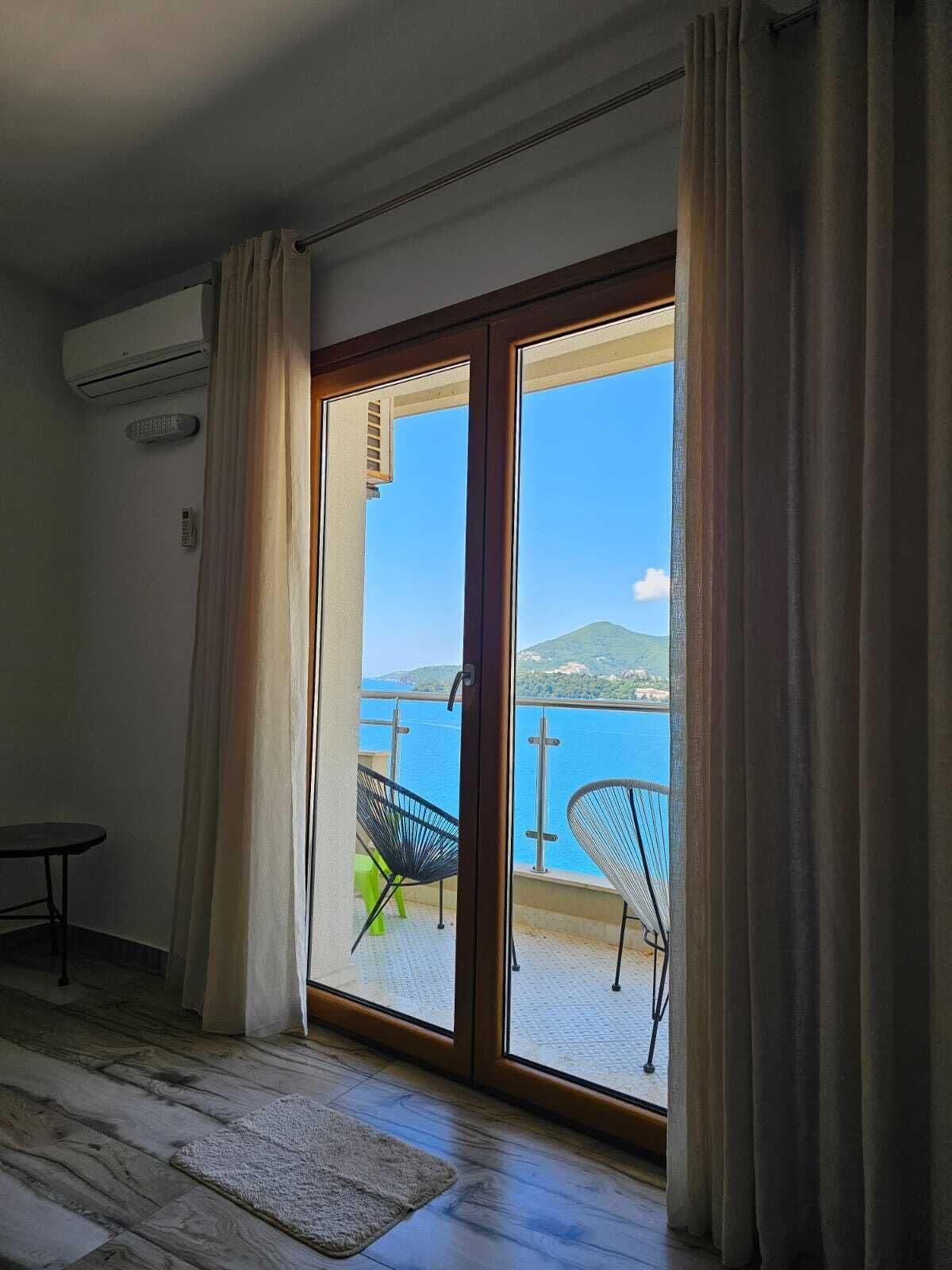 Departamento Deluxe, balcón, vista al mar | Interior