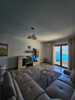 Căn hộ Deluxe, ban công, quang cảnh biển | Khu phòng khách