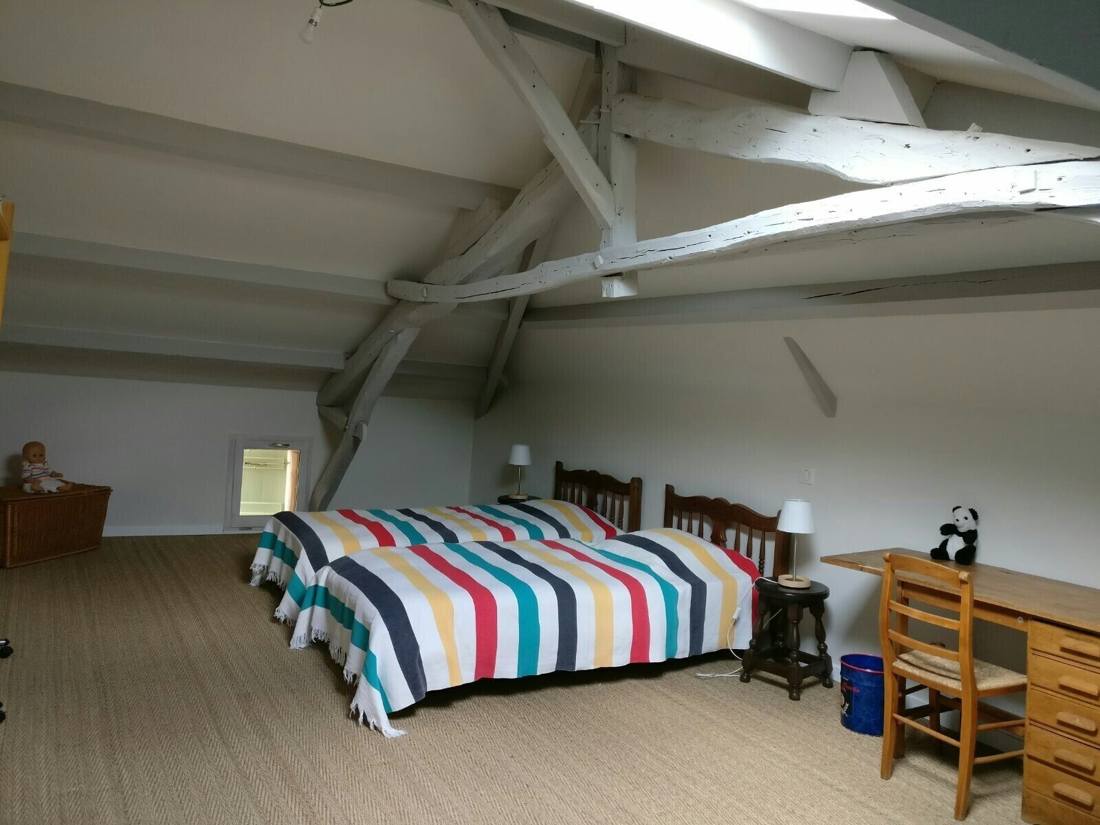 Tabla de planchar con plancha y wifi 