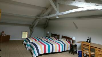 Tabla de planchar con plancha y wifi