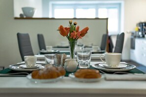 Dining - Madame Pucci (Lucca)