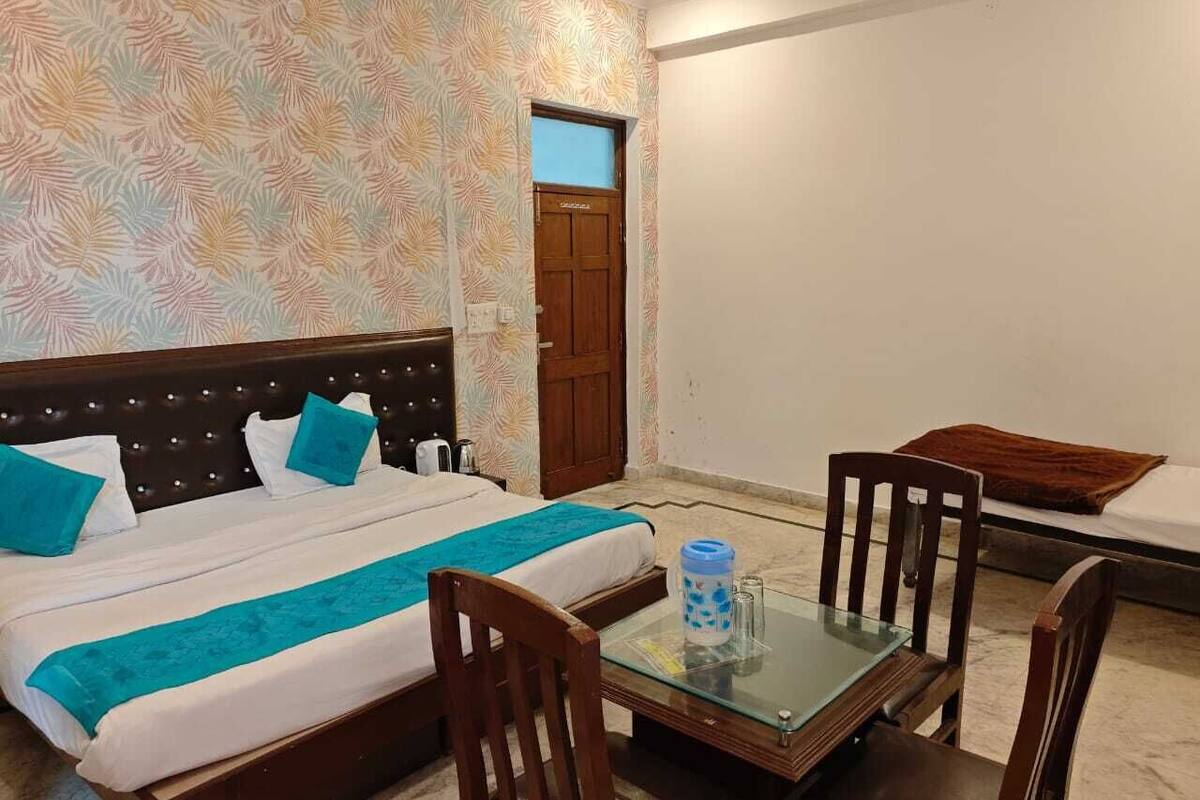 Deluxe Double or Twin Room | WiFi (free)