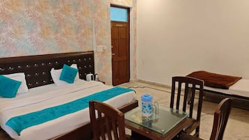 Deluxe Double or Twin Room | Free WiFi