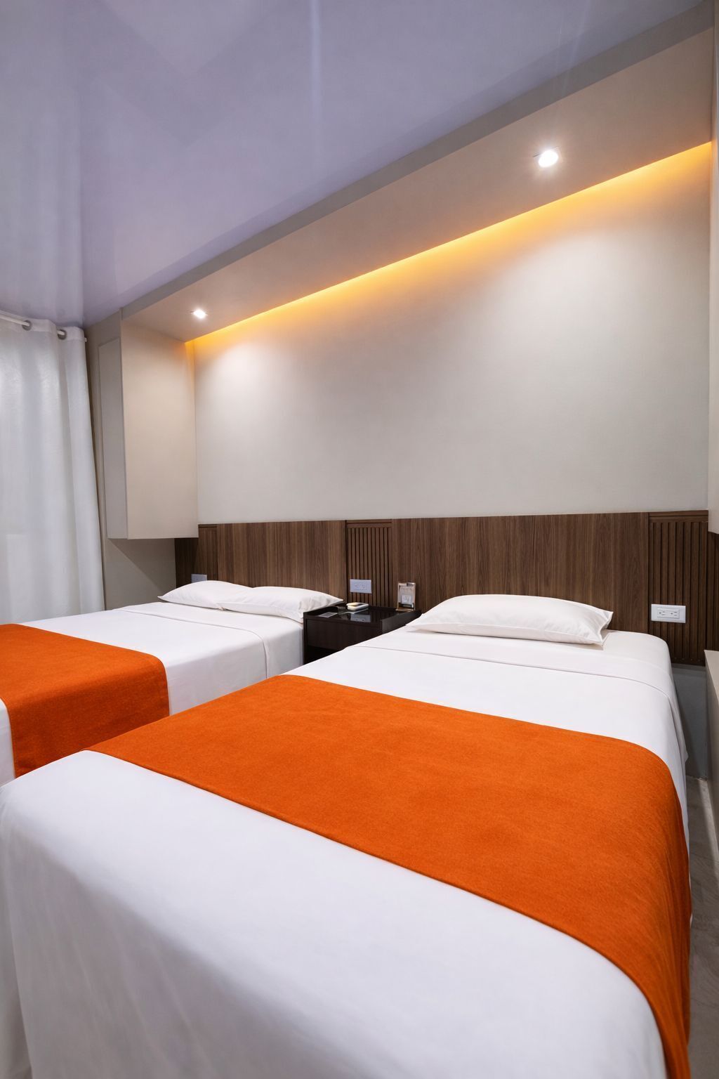 Standard-Doppelzimmer | Schreibtisch, laptopgeeigneter Arbeitsplatz, kostenloses WLAN