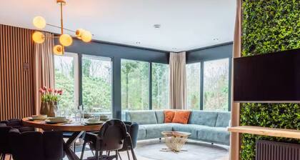 Modern forest house in Appelscha