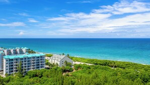Exterior - Ultra-Luxury Jupiter Condo!4 En-suite bedrooms! 100 Yards to Ocean! Game Room! (Jupiter)