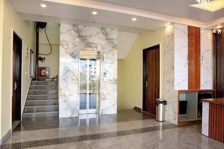 Interior. Hotel Rudra Shivalika