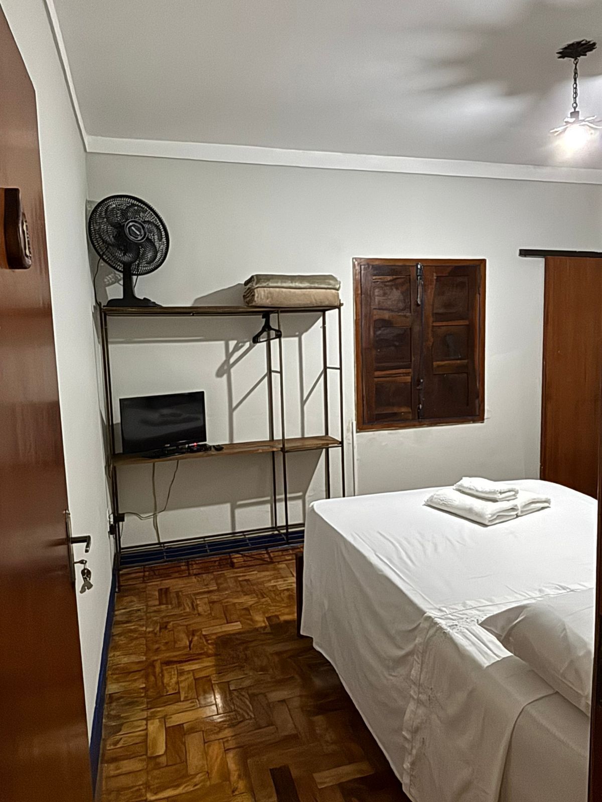 Quarto casal ou duplo clássico | Escrivaninha, Wi-Fi de cortesia