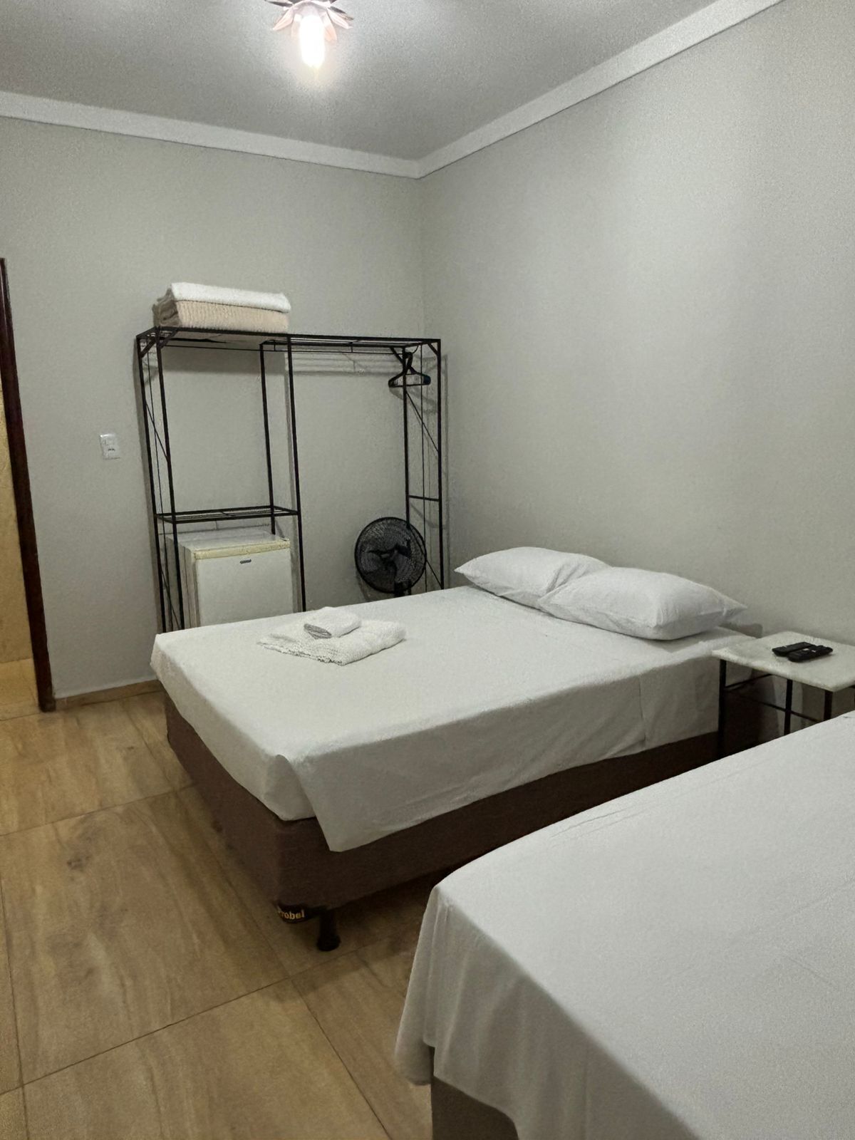 Classic Triple Room | Desk, free WiFi