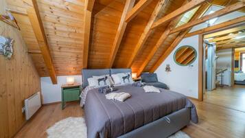 4 bedrooms, iron/ironing board