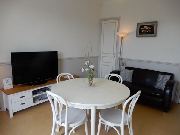 Dining - CAPRICES DE MER Apartment 1 to 2 pers with view 300 m beach large bed (Mers-les-Bains)