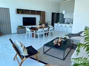 Living area - Marítima Playa Luxury Apartment with private elevator access (Flamingos)