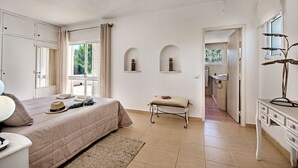 Villa, 4 chambres, fumeurs, piscine privée | 4 chambres