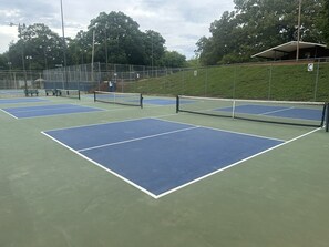 Sports court - The Architects Suite
Well appointed two bedroom one bath apartment Statesville. (Statesville)