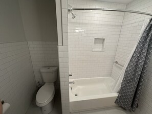Hair dryer, towels, toilet paper - The Architects Suite
Well appointed two bedroom one bath apartment Statesville. (Statesville)