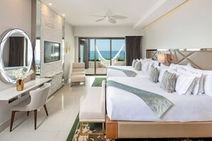 خزنة داخل الغرفة ومكواة/لوح كي وواي فاي مجانًا