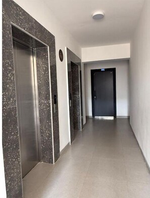 Interior - Cozy Kilimani 1 BR Apartment with a Heated Pool, Gym & Fast WiFi near Yaya (Nairobi)