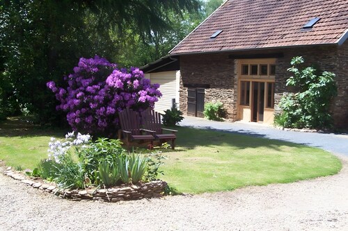Gîte de charme en perigort vert en campagne