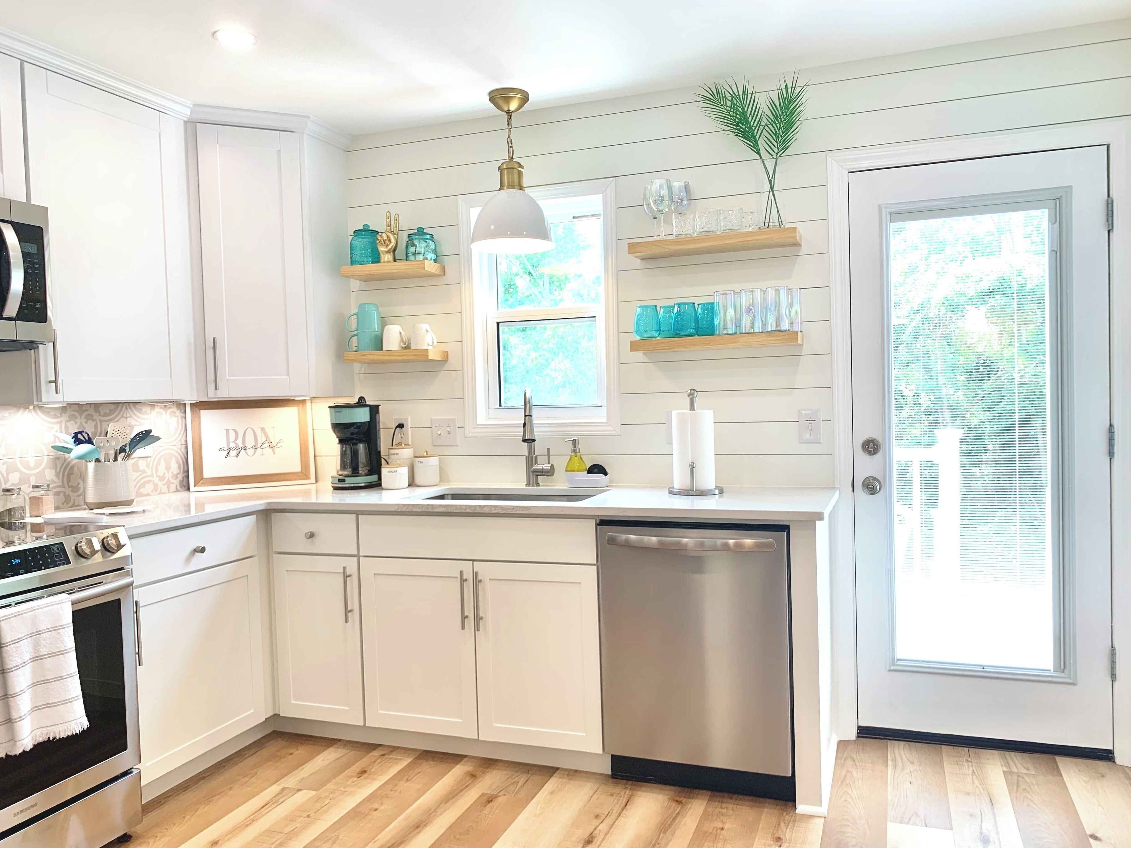 ميكروويف، فرن، موقد طهي مسطح، غسالة أطباق