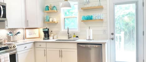 Microwave, oven, stovetop, dishwasher