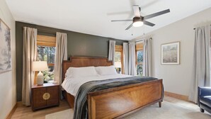 3 bedrooms, iron/ironing board, travel crib, WiFi