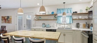 3 Bedroom House - Amazing Location, Pet Friendly!